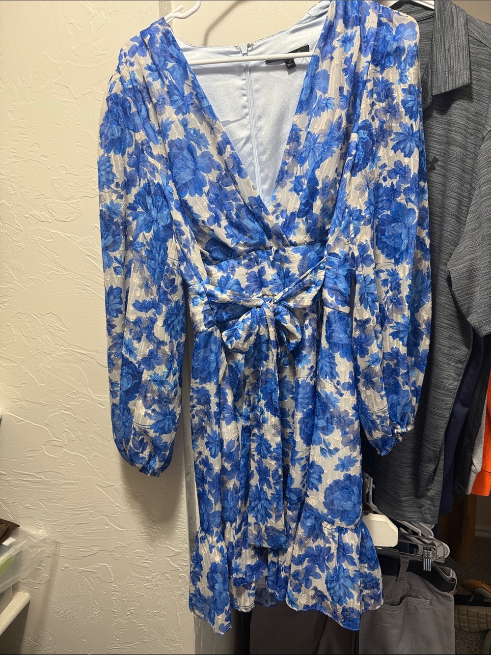 Alex Marie Blue and White Floral V-Neck Tie-Waist Long Sleeve Dress